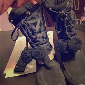 Coach winter or snow boots
